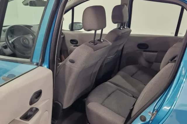 Renault Modus (2006) thumbnail 8