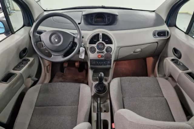Renault Modus (2006) thumbnail 9