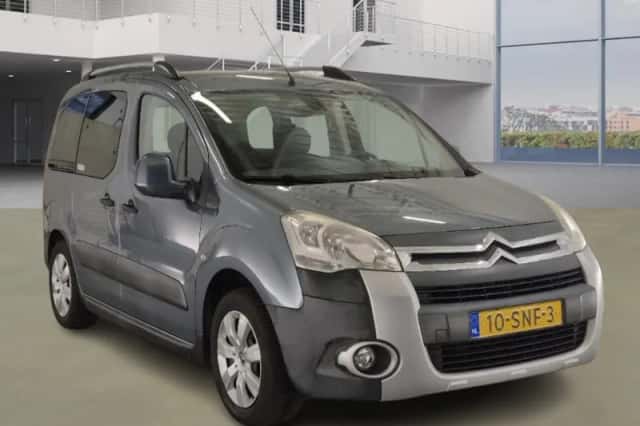 Citroën Berlingo (2011) thumbnail 2
