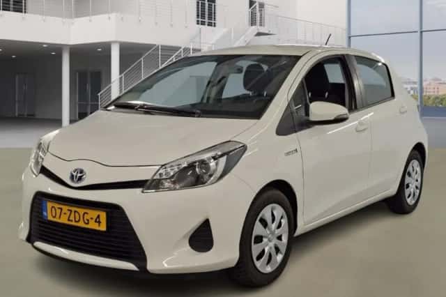 Toyota Yaris (2012)