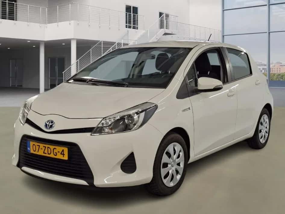 Toyota Yaris (2012) — foto 1