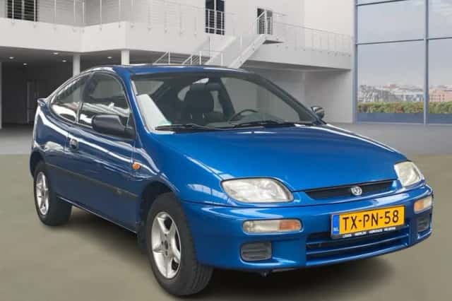Mazda 323 (1998) thumbnail 2