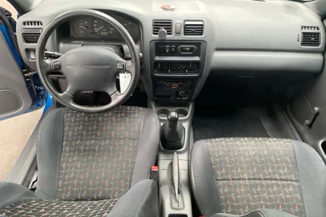 Mazda 323 (1998) thumbnail 8
