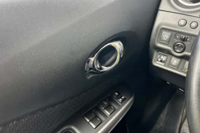 Nissan Note (2016) thumbnail 13