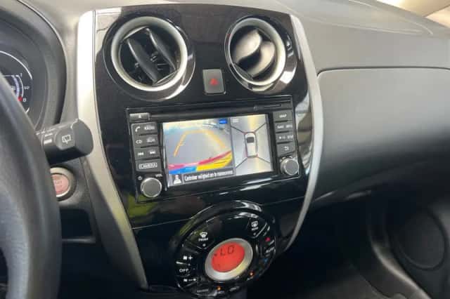 Nissan Note (2016) thumbnail 10
