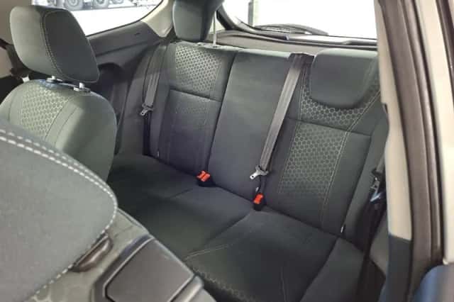 Ford Fiesta (2011) thumbnail 7