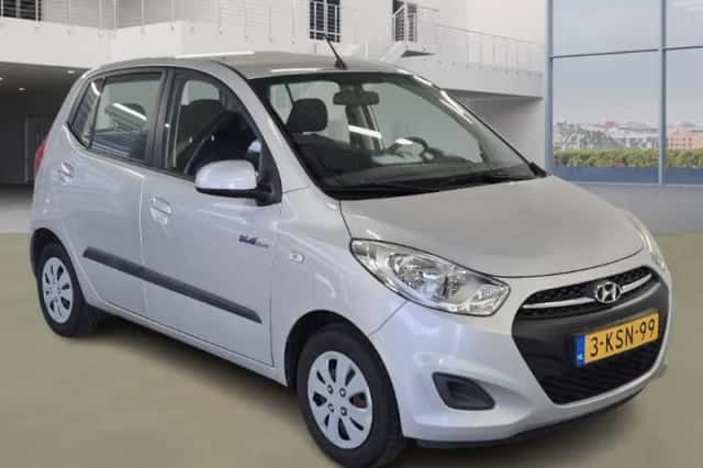 Hyundai i10 (2013) thumbnail 2