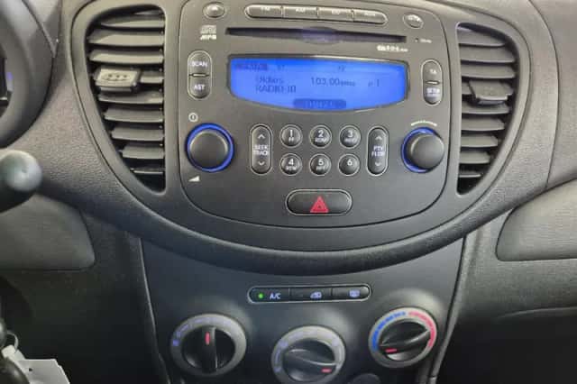 Hyundai i10 (2013) thumbnail 10