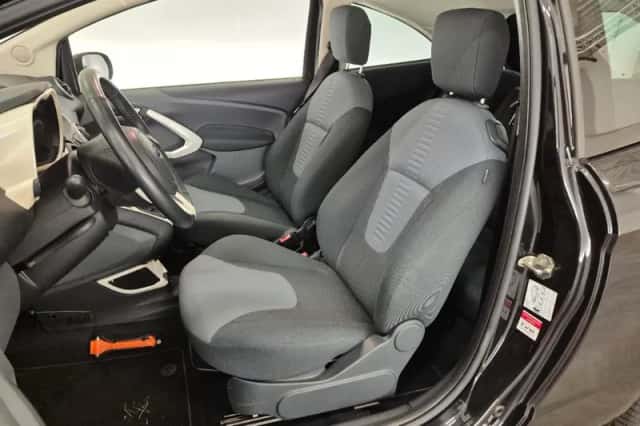 Ford Ka (2011) thumbnail 5