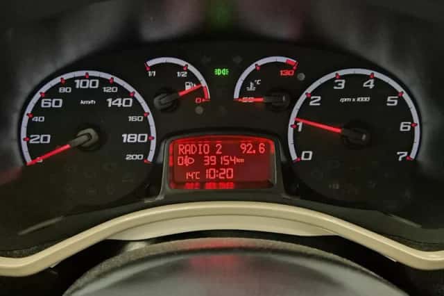 Ford Ka (2011) thumbnail 9