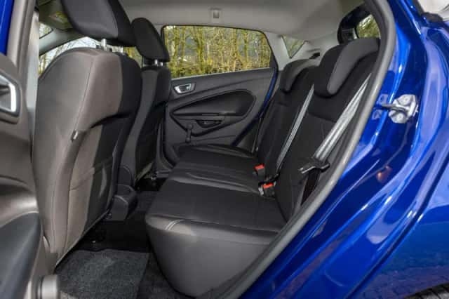 Ford Fiesta (2014) thumbnail 15