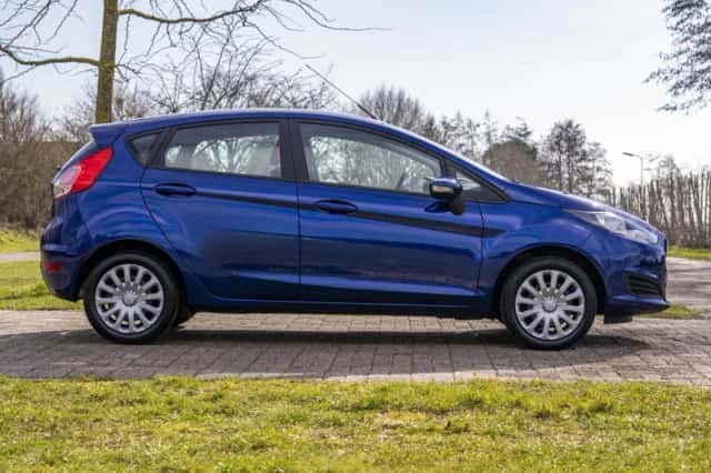 Ford Fiesta (2014) thumbnail 8