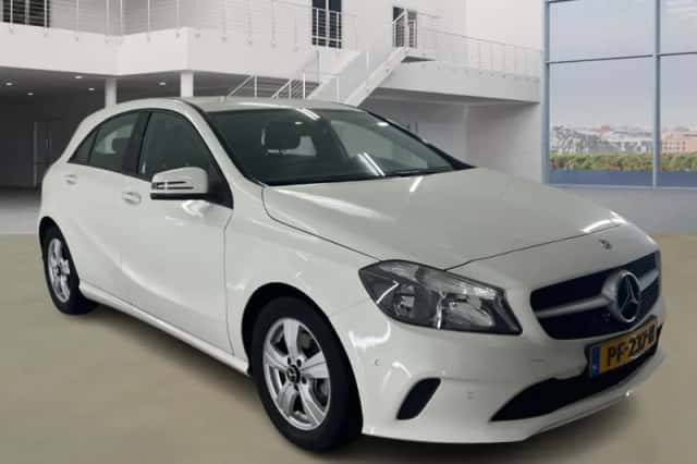 Mercedes-Benz A-Klasse (2017) thumbnail 2