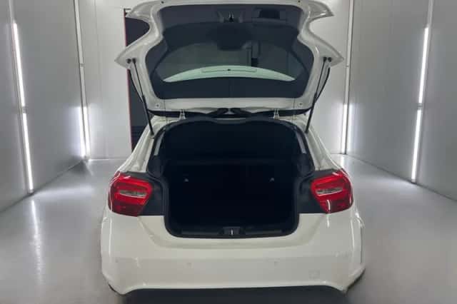 Mercedes-Benz A-Klasse (2017) thumbnail 16
