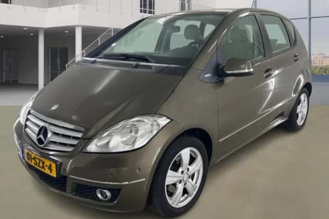 Mercedes-Benz A-Klasse (2011) thumbnail 1