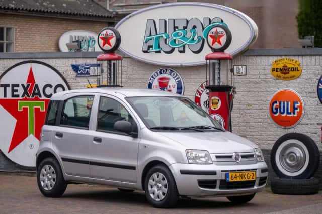 Fiat Panda (2010) thumbnail 1