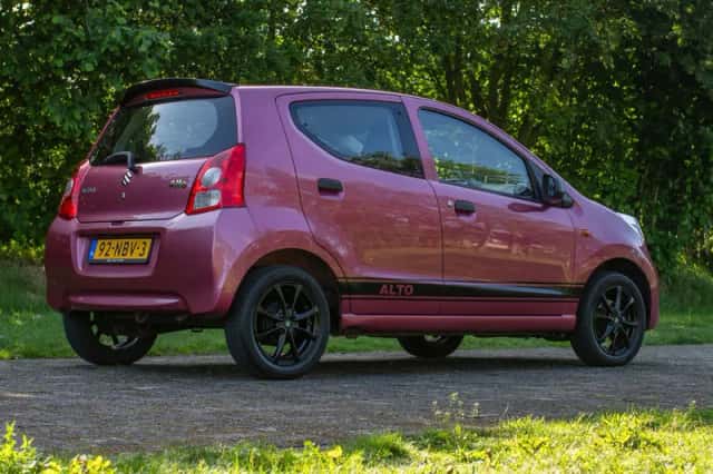 Suzuki Alto (2010) thumbnail 4