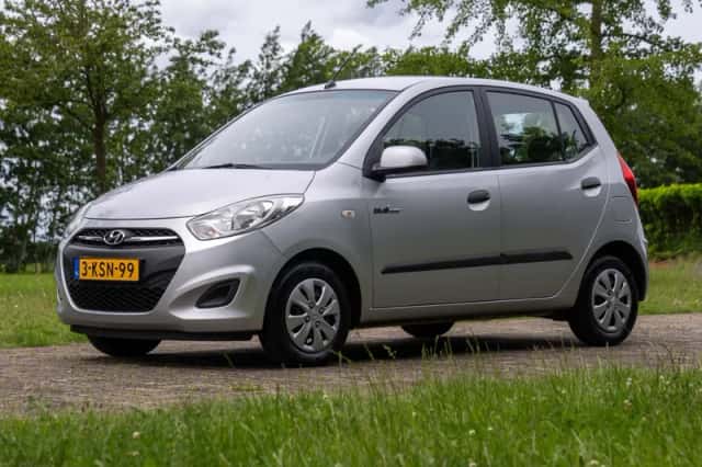 Hyundai i10 (2013) thumbnail 2