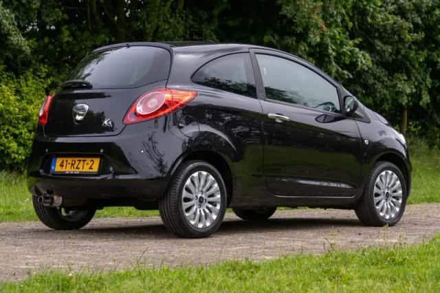 Ford Ka (2011) thumbnail 4
