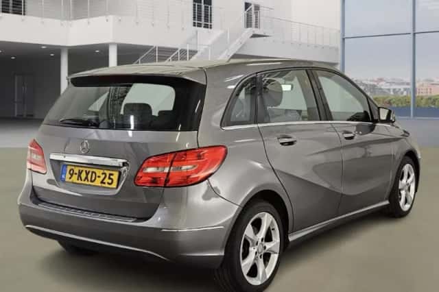 Mercedes-Benz B-Klasse (2013) thumbnail 3