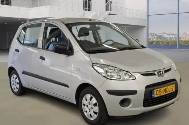 Hyundai i10 (2010) thumbnail 2