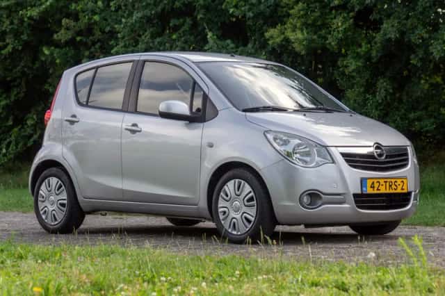 Opel Agila (2012) thumbnail 3