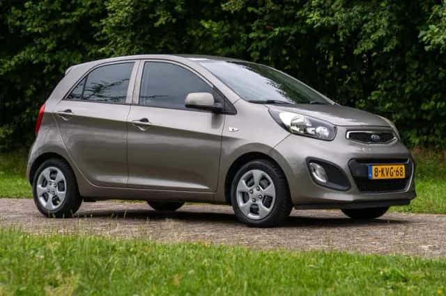 Kia Picanto (2013) thumbnail 3