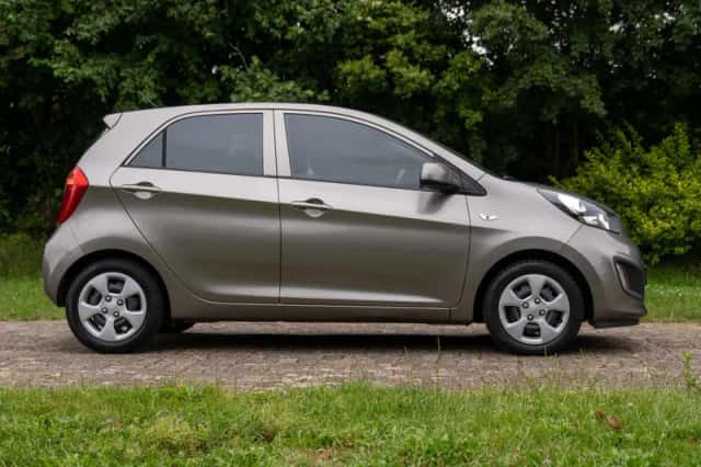 Kia Picanto (2013) thumbnail 6