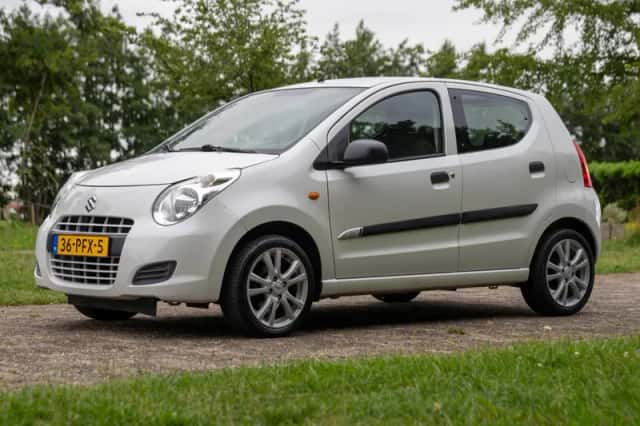 Suzuki Alto (2011) thumbnail 2