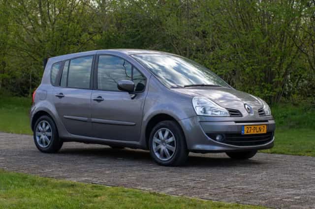Renault Grand Modus (2011) thumbnail 2