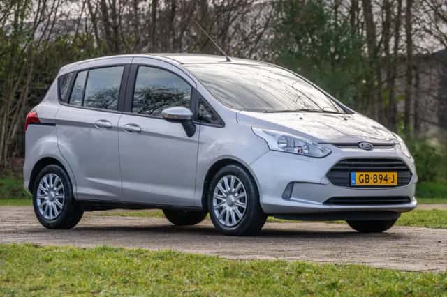 Ford B-Max (2015) thumbnail 3