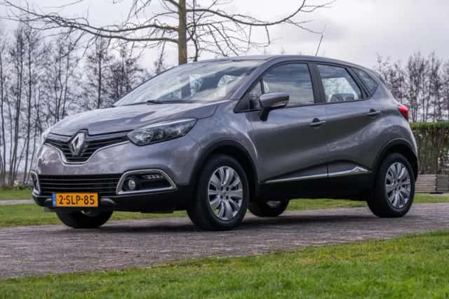 Renault Captur (2013) thumbnail 3