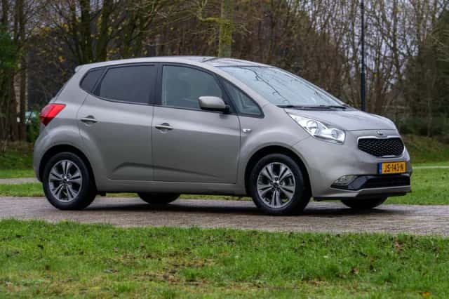 Kia Venga (2016) thumbnail 3