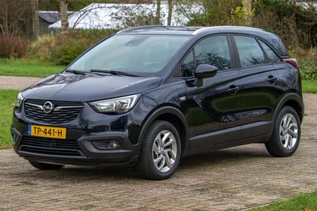 Opel Crossland X (2018) thumbnail 2