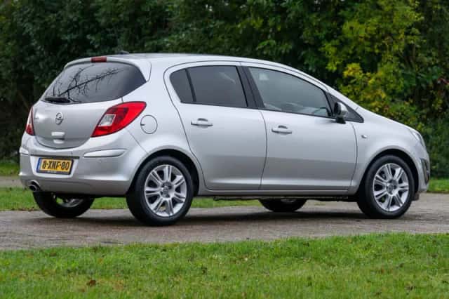 Opel Corsa (2014) thumbnail 5