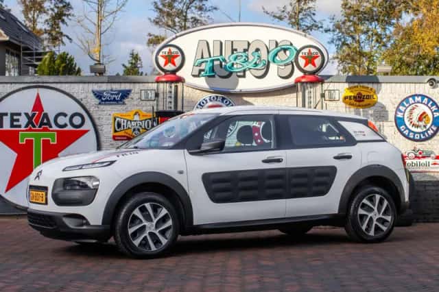 Citroën C4 Cactus (2015) thumbnail 1