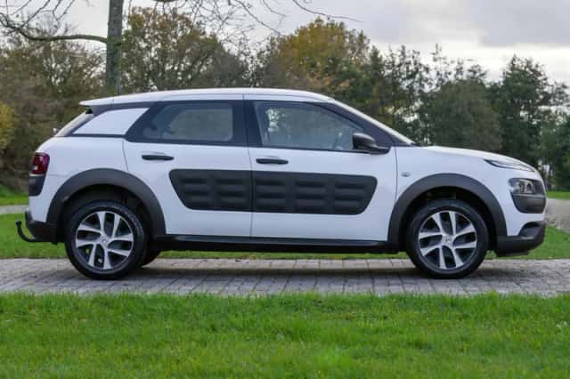 Citroën C4 Cactus (2015) thumbnail 6