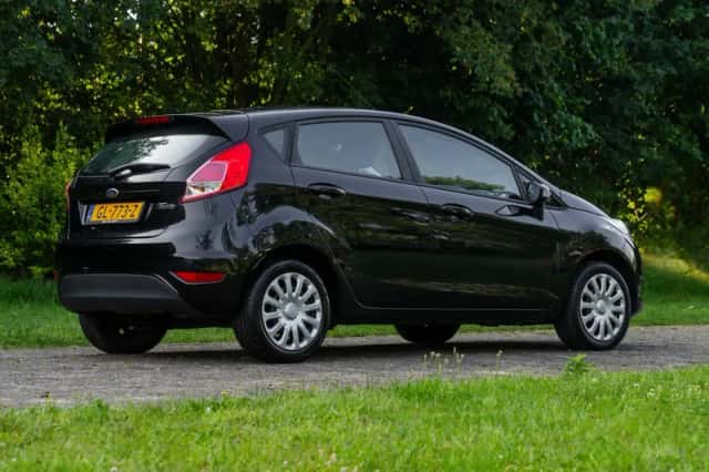 Ford Fiesta (2015) thumbnail 5