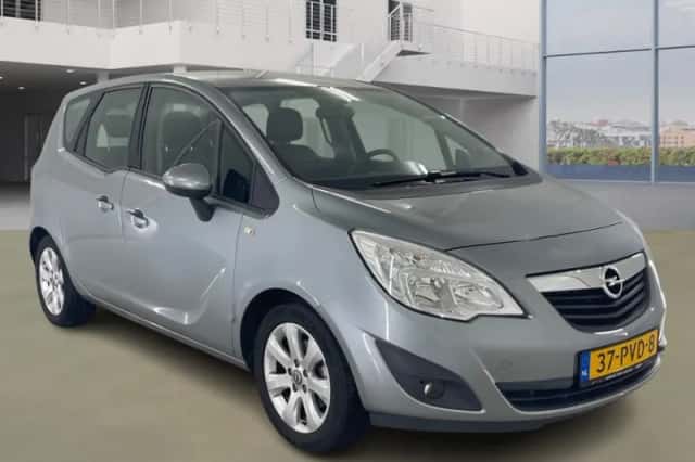 Opel Meriva (2011) thumbnail 2