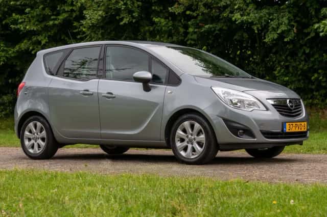 Opel Meriva (2011) thumbnail 3