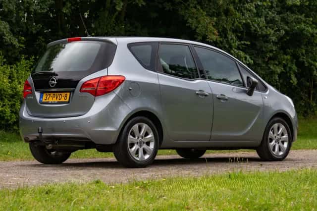 Opel Meriva (2011) thumbnail 4