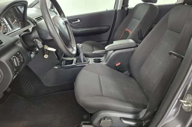 Mercedes-Benz A-Klasse (2012) thumbnail 5