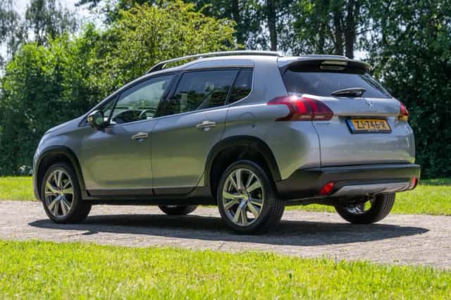 Peugeot 2008 (2019) thumbnail 5