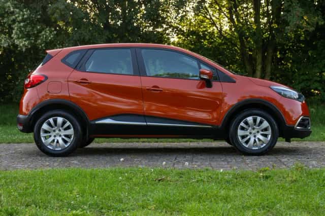 Renault Captur (2015) thumbnail 6
