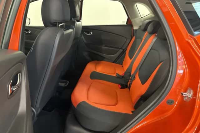 Renault Captur (2015) thumbnail 6