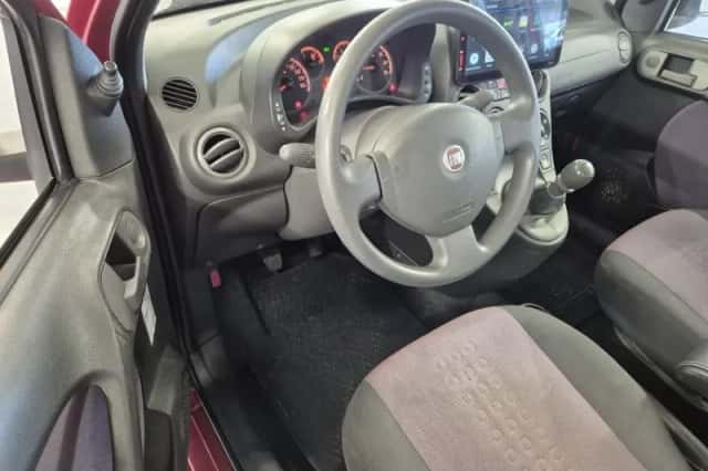 Fiat Panda (2010) thumbnail 6