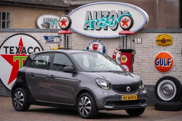 Smart Forfour (2016) thumbnail 1