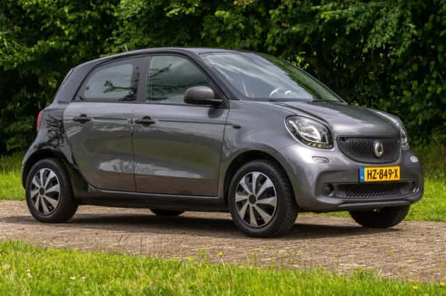 Smart Forfour (2016) thumbnail 3