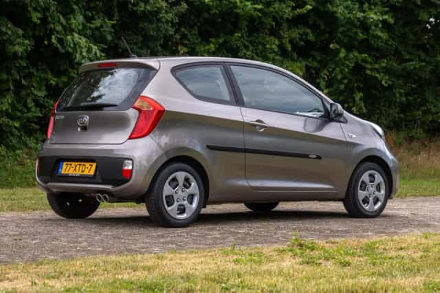 Kia Picanto (2013) thumbnail 4