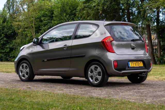 Kia Picanto (2013) thumbnail 5